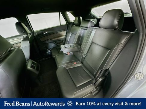 Used 2023 Volkswagen Atlas Cross Sport SE w/ Black Wheel Package AWD/4WD image 29