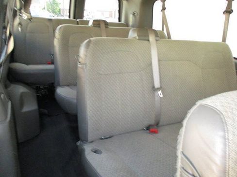 Used 2018 Chevrolet Express 3500 LT w/ LT Preferred Equipment Group RWD image 35