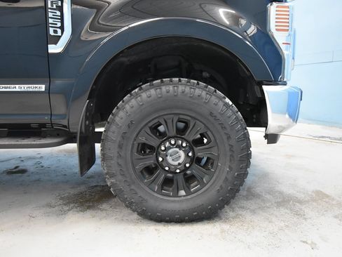 Used 2021 Ford F250 Lariat w/ Tremor Off-Road Package AWD/4WD image 41