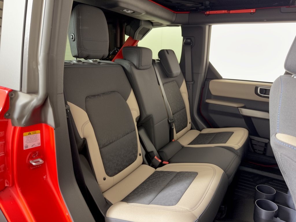 Used 2022 Ford Bronco Wildtrak AWD/4WD image 29