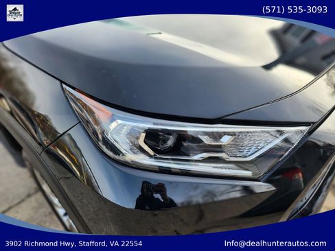 Used 2021 Toyota RAV4 XLE Premium AWD/4WD image 6