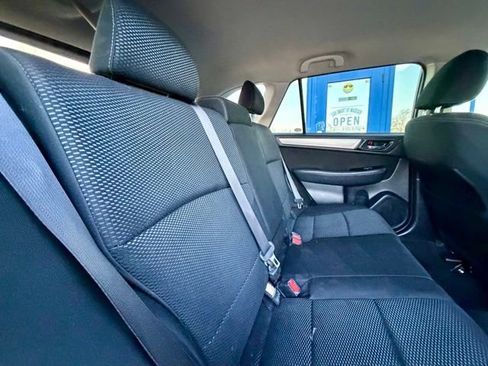 Used 2018 Subaru Outback 2.5i Premium AWD/4WD image 23
