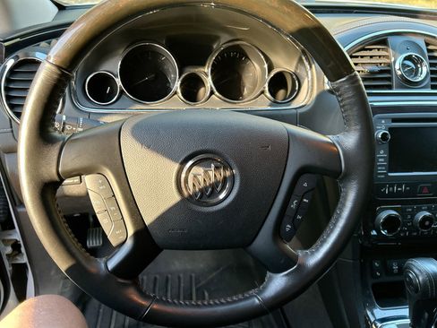 Used 2017 Buick Enclave Leather image 17