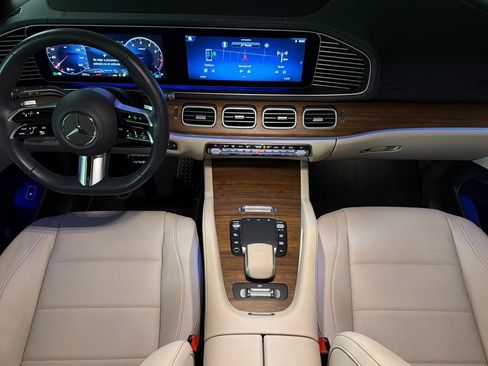 Used 2026 Mercedes-Benz GLS 450 4MATIC image 12