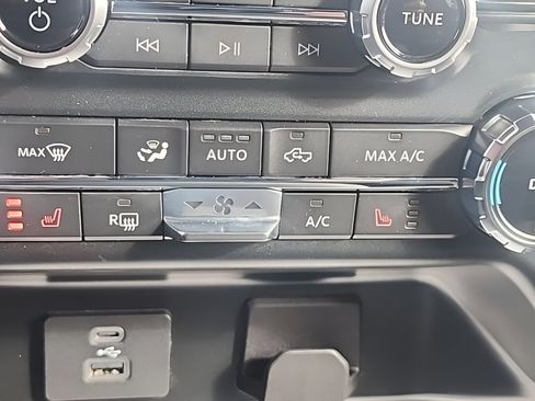 Used 2022 Ford F150 XLT w/ Equipment Group 302A High image 24