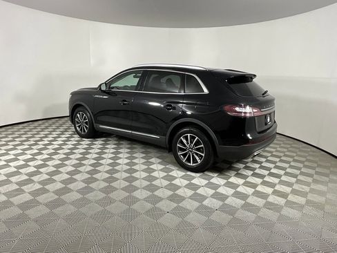 Certified 2022 Lincoln Nautilus FWD image 3