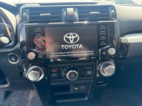 Used 2021 Toyota 4Runner TRD Off-Road Premium w/ Moonroof Package AWD/4WD image 16