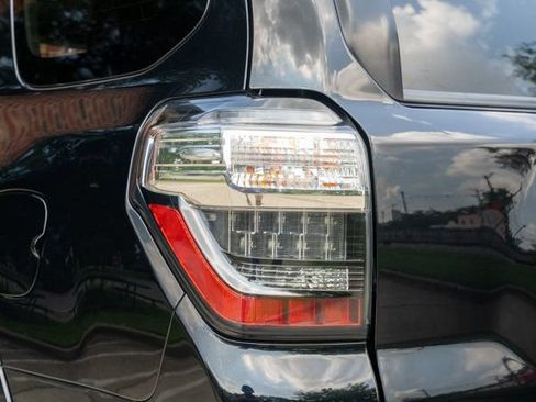 Used 2019 Toyota 4Runner 4WD image 15