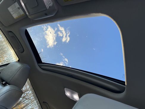 Used 2016 Toyota Tundra Limited image 34