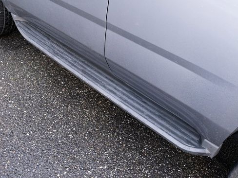 Used 2019 Chevrolet Tahoe LT image 32