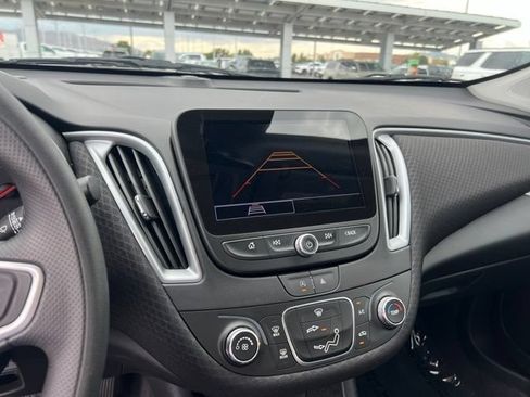 Used 2023 Chevrolet Malibu LS FWD image 23