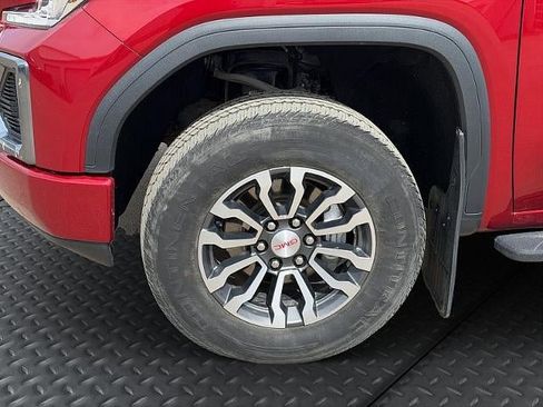 Used 2021 GMC Sierra 1500 AT4 w/ AT4 Value Package AWD/4WD image 10