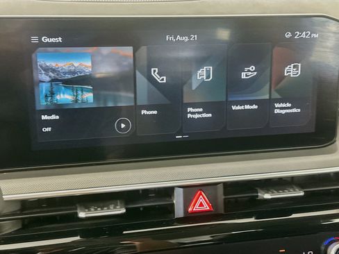 Used 2025 Kia K5 LXS FWD image 21