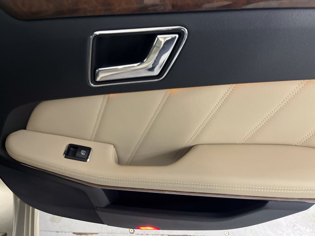 Used 2010 Mercedes-Benz E 350 Sedan image 51