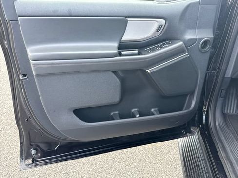 Used 2025 Ford Expedition Max Active RWD image 10