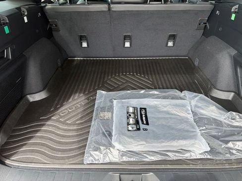 New 2026 Subaru Outback Limited AWD/4WD image 9