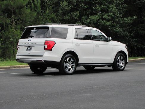 Used 2022 Ford Expedition XLT RWD image 6