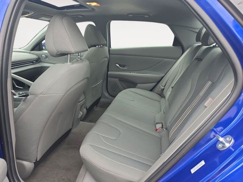 Used 2025 Hyundai Elantra SEL FWD image 20
