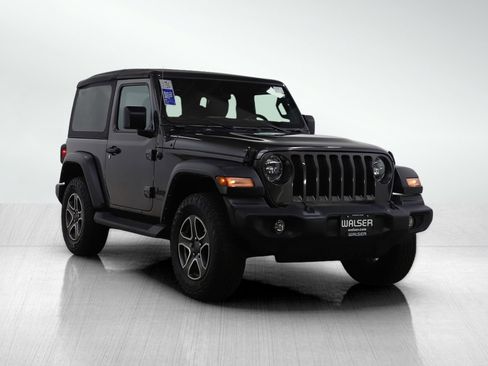Used 2022 Jeep Wrangler Sport S image 7