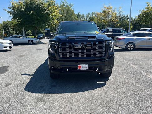 Used 2025 GMC Sierra 2500 Denali Ultimate AWD/4WD image 9