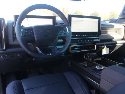 New 2025 GMC Hummer EV 3X image 13