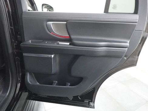 Certified 2025 Ford Expedition Platinum AWD/4WD image 32