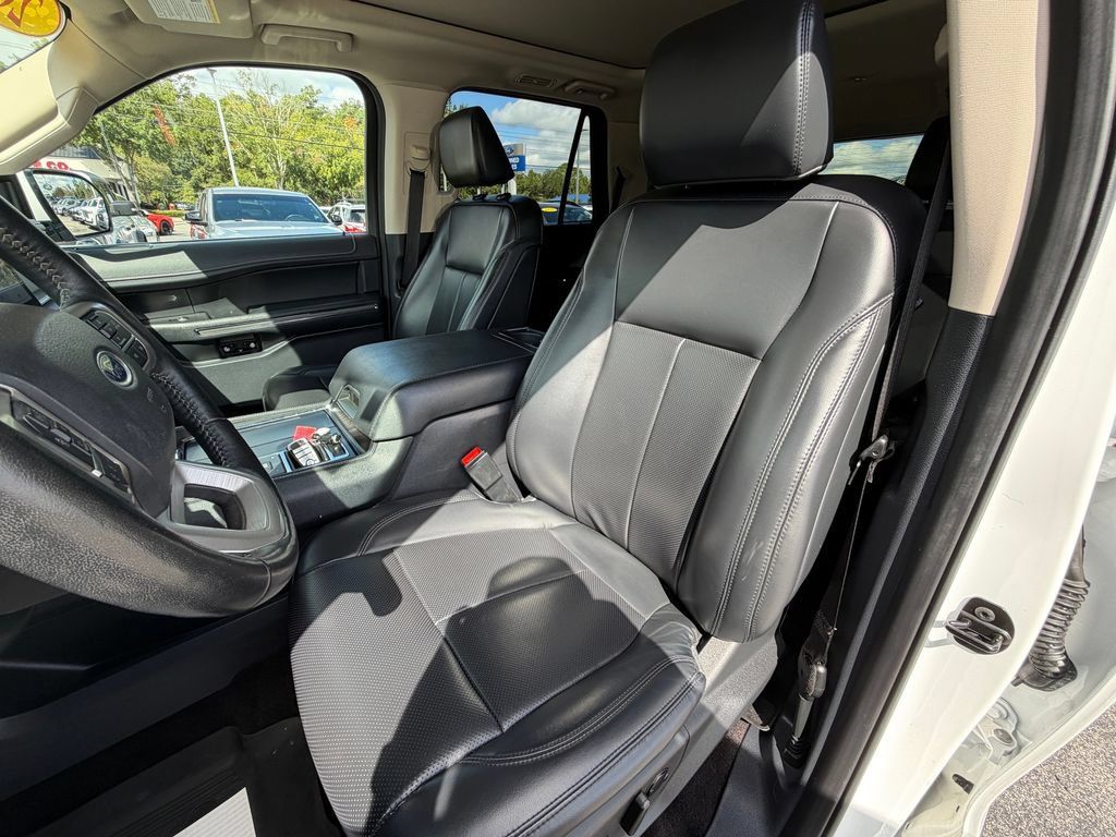 Used 2022 Ford Expedition XLT RWD image 8