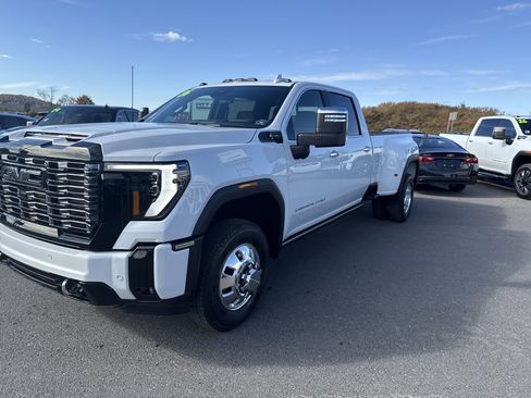 New 2026 GMC Sierra 3500 Denali Ultimate image 7