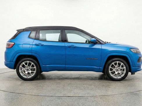 Used 2025 Jeep Compass Limited AWD/4WD image 11