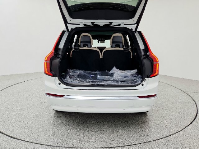 New 2026 Volvo XC90 B6 Plus w/ Protection Package Premier AWD/4WD image 19