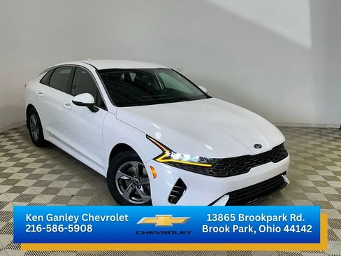 Used 2021 Kia K5 LXS FWD image 3