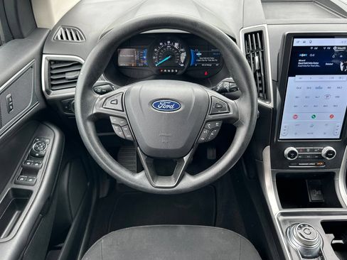 Used 2024 Ford Edge SE w/ Black Appearance Package AWD/4WD image 13