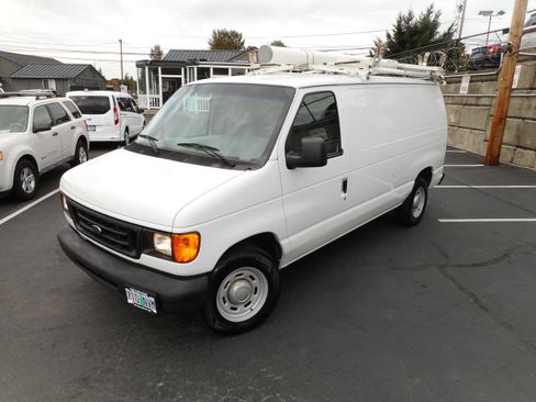 Used 2006 Ford E-150 and Econoline 150 image 5