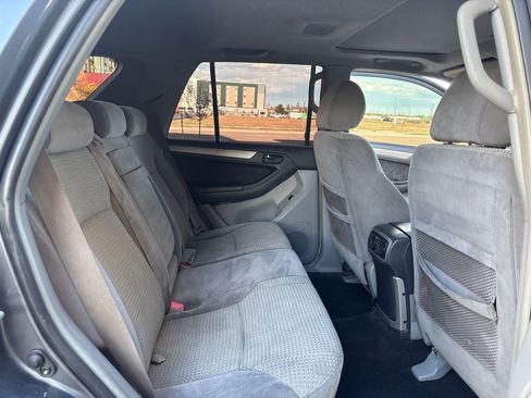 Used 2004 Toyota 4Runner SR5 image 19