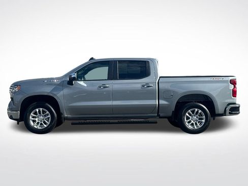 Used 2025 Chevrolet Silverado 1500 LT AWD/4WD image 6