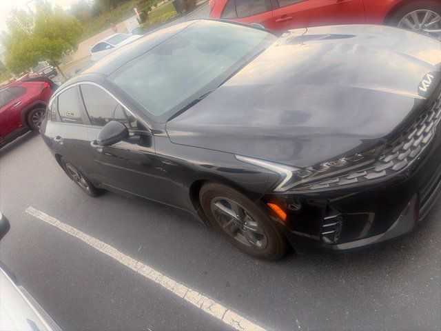 Used 2022 Kia K5 LX FWD image 8