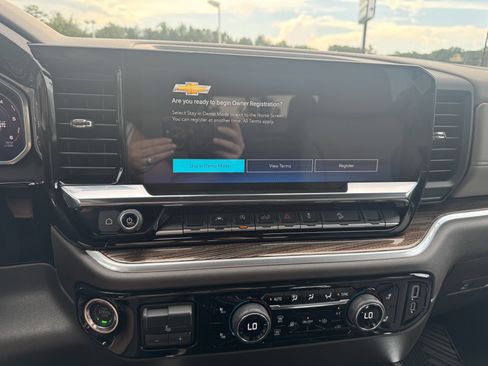 New 2026 Chevrolet Silverado 1500 RST w/ Convenience Package II AWD/4WD image 14