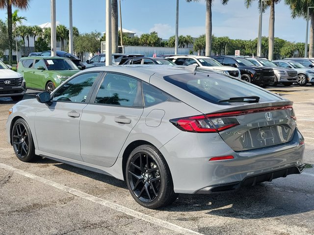 Used 2025 Honda Civic Sport image 5