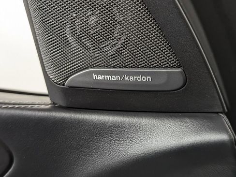 Certified 2025 BMW X7 M60i w/ Executive Package image 16