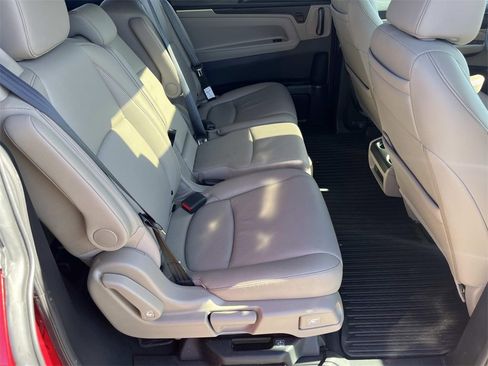 Used 2023 Honda Odyssey Touring image 31