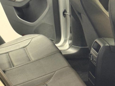 Used 2011 Volkswagen Jetta SE image 12