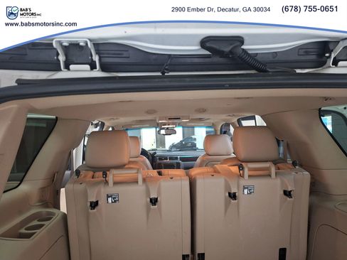 Used 2011 GMC Yukon Denali image 12