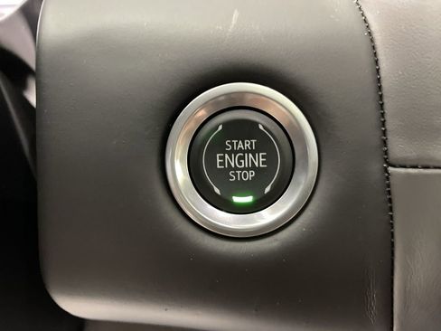 Used 2023 GMC Yukon Denali Ultimate image 16