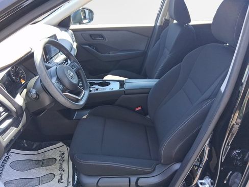 Used 2023 Nissan Rogue S FWD image 12