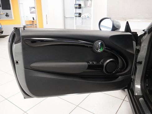 Used 2019 MINI Cooper S w/ Signature Upholstery Package image 6