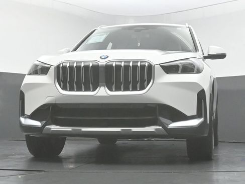 Used 2025 BMW X1 xDrive28i w/ Convenience Package AWD/4WD image 48