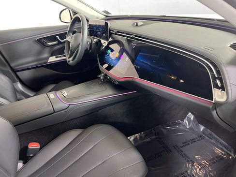 Used 2024 Mercedes-Benz E 350 4MATIC Sedan image 30