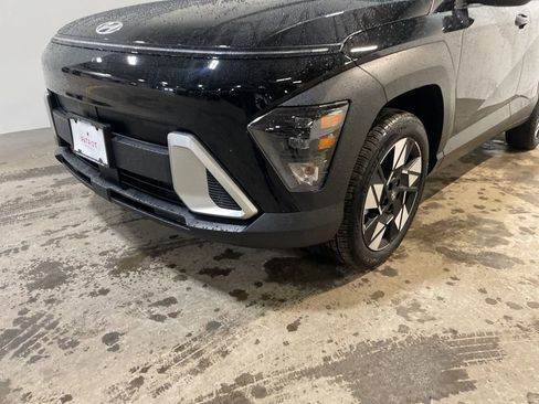 Certified 2024 Hyundai Kona SEL w/ Convenience Package image 10