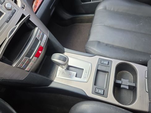 Used 2012 Subaru Outback 2.5i Limited w/ Moonroof Pkg image 25