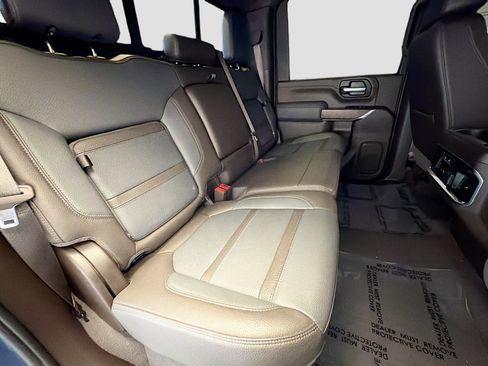 Used 2023 GMC Sierra 3500 Denali image 14